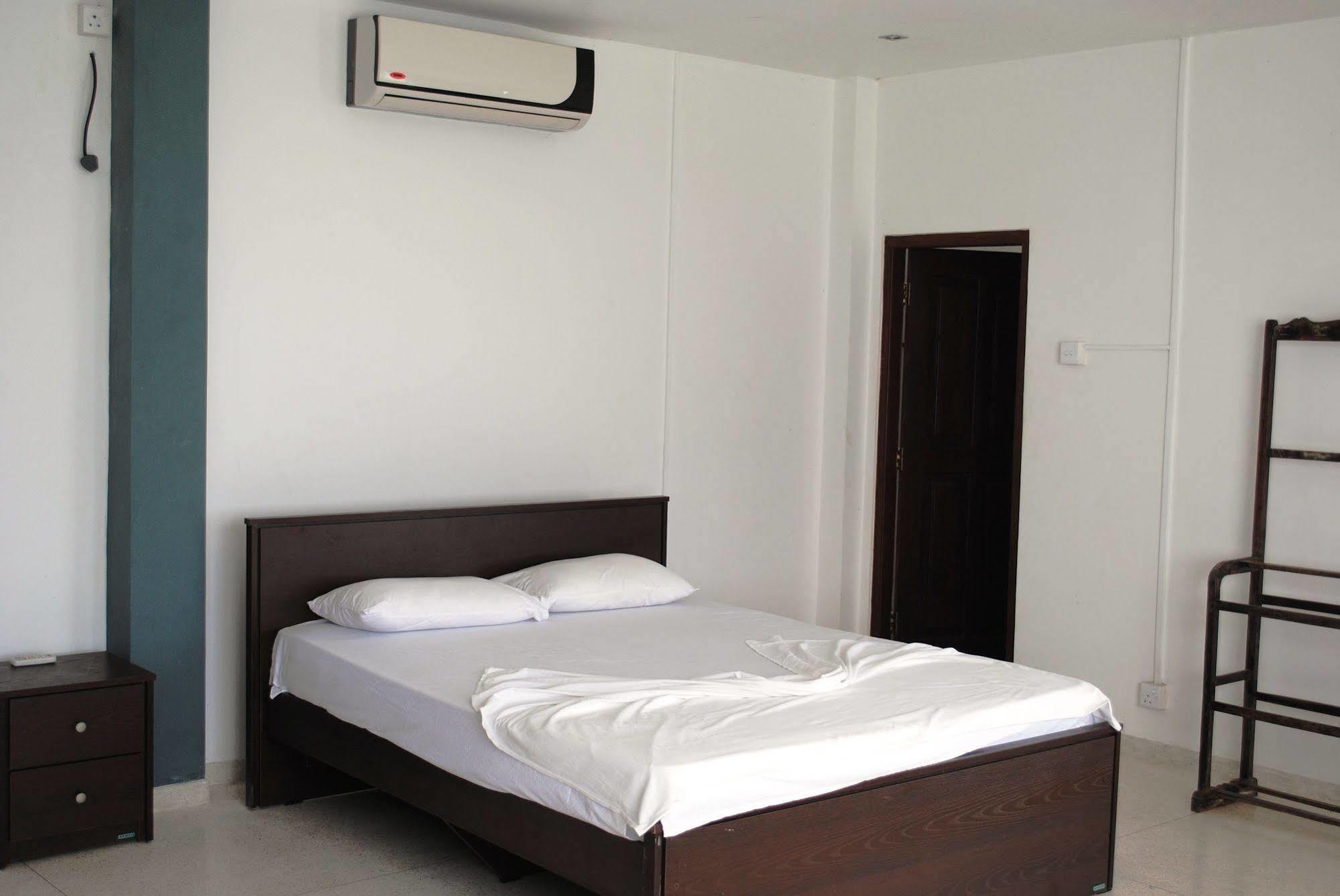 Ocean Reef Hotel Hikkaduwa Luaran gambar